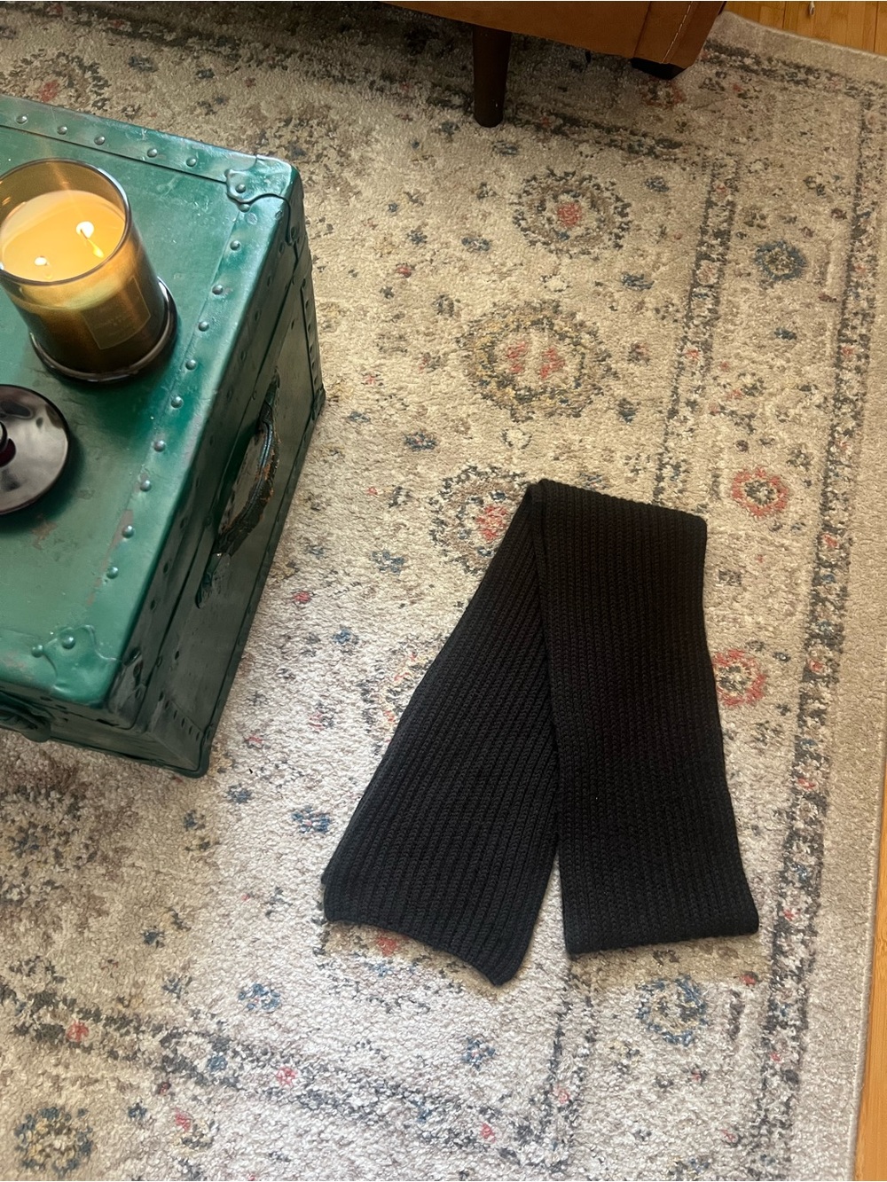 TSE 100% Cashmere Black Ribbed Knit Scarf